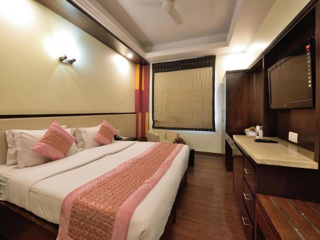Fabhotel Marble Arch Karol Bagh Deli Exterior foto