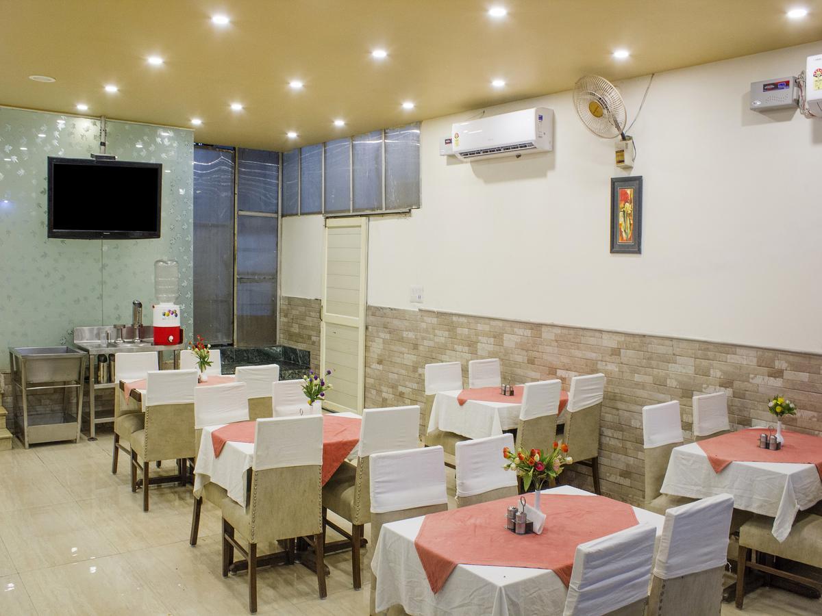 Fabhotel Marble Arch Karol Bagh Deli Exterior foto